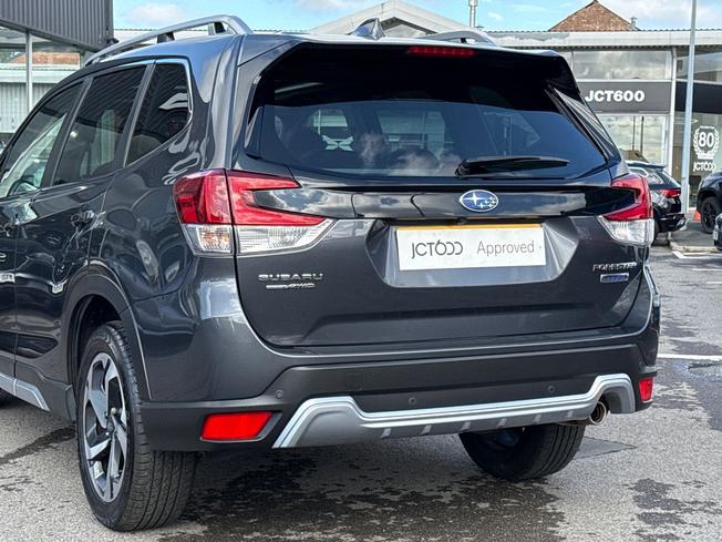 SUBARU Forester Photo 41