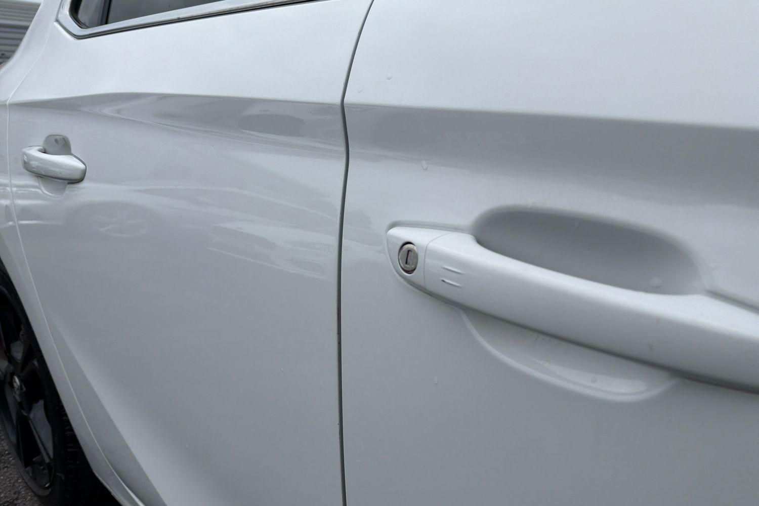 Vauxhall CORSA Photo 28