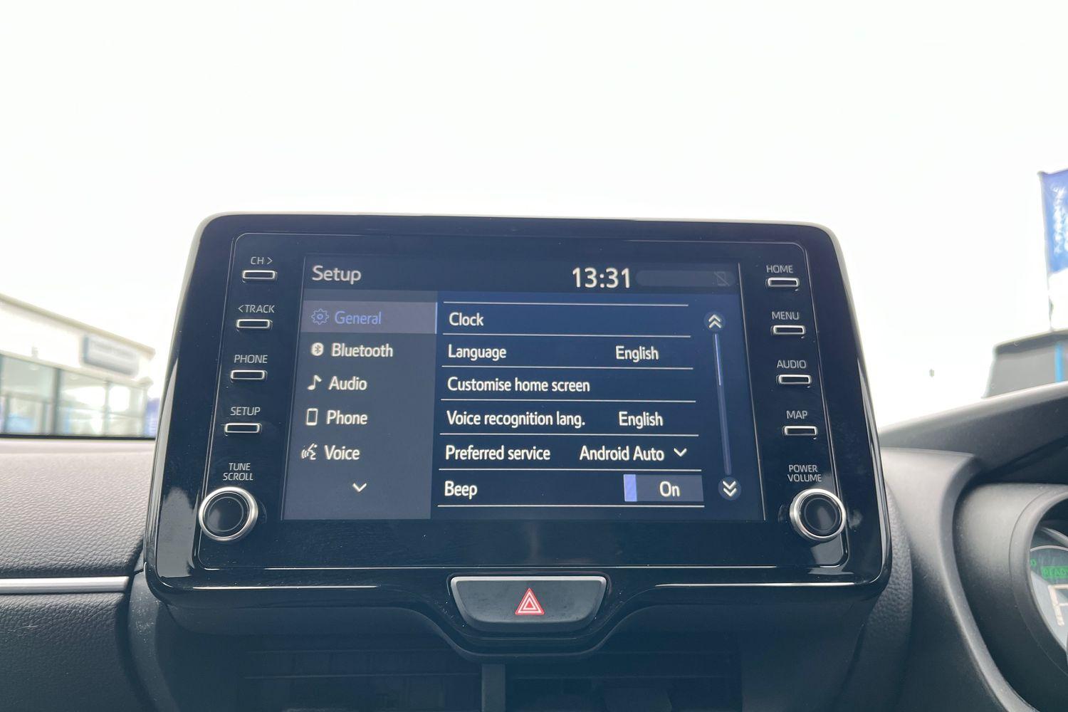 Toyota YARIS Photo 33