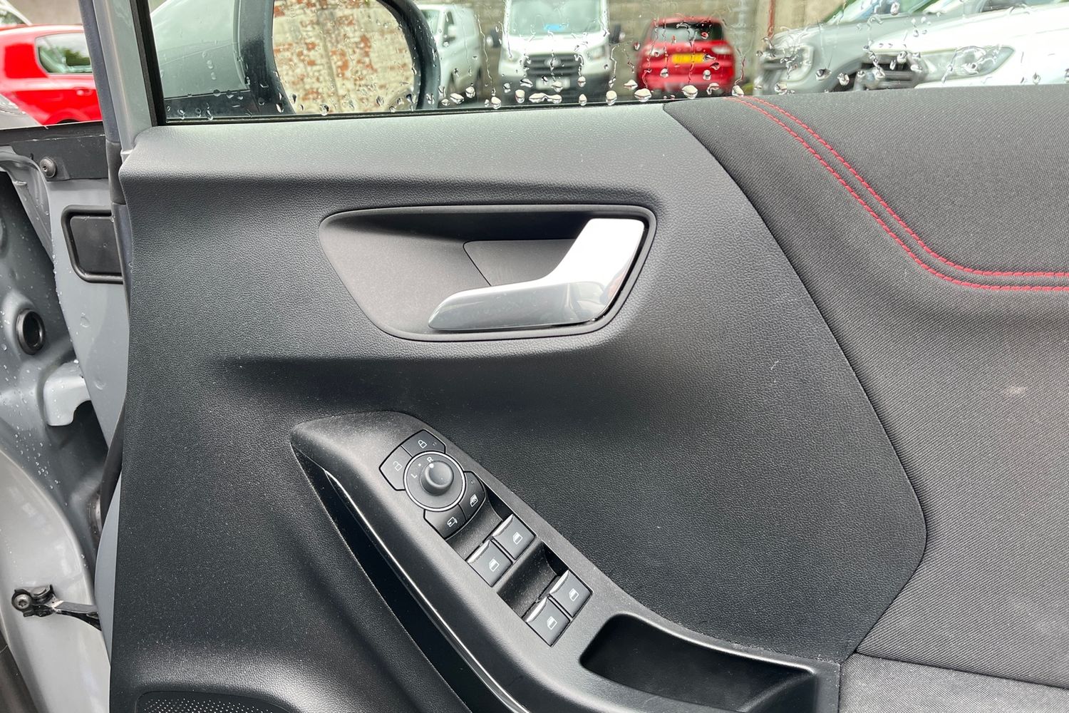Ford PUMA Photo 24