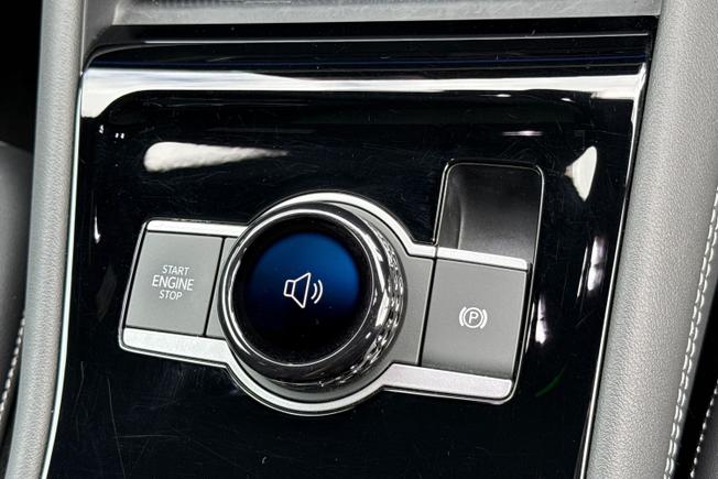 VOLKSWAGEN Tiguan Photo 23