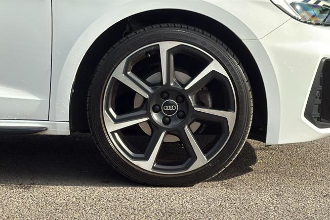 Audi A1 Photo 5