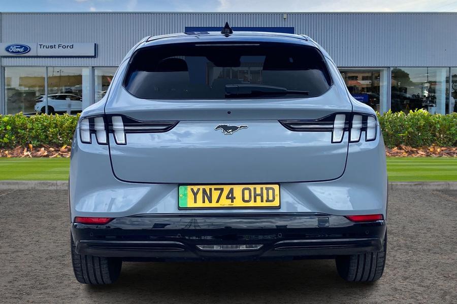 Ford Mustang Mach-E Photo autoimg-2093993af3a0d27f45a5b691a4377a2b9eef1fb6.jpg