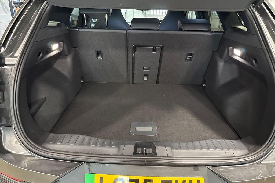 Ford Explorer Photo autoimg-20978d89936d8d90939d27ea9dfd68a45bca2a61.jpg