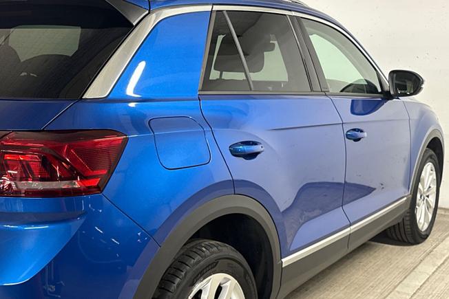 Volkswagen T-Roc Photo 28