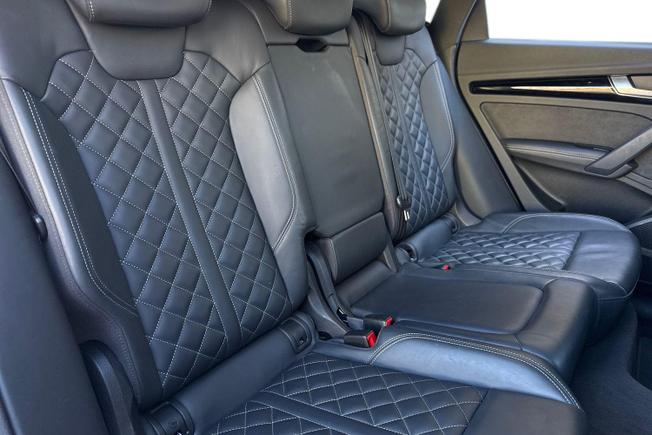 AUDI Q5 Photo 9