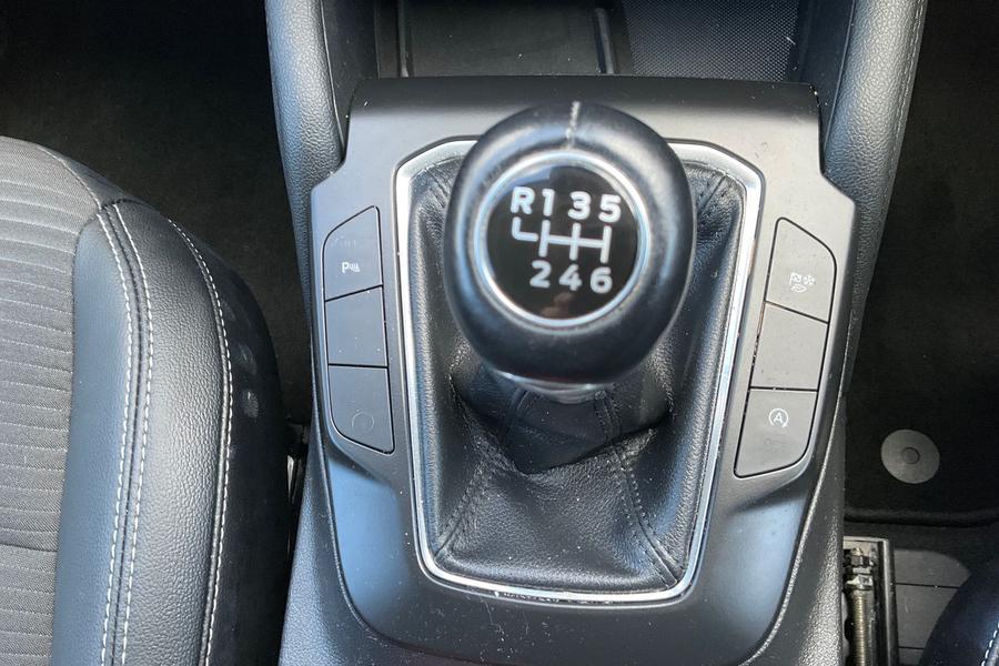 Ford Kuga Photo autoimg-20a0cbf47f39ca81aad72658a36bc00c74c22811.jpg