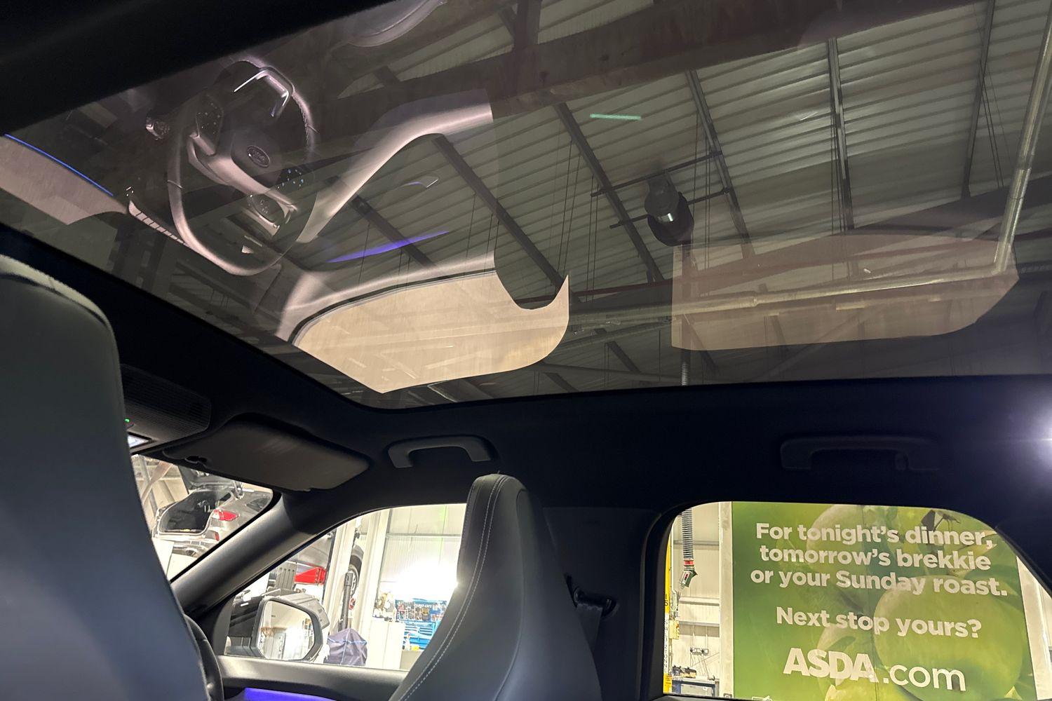 Ford Explorer Photo 22