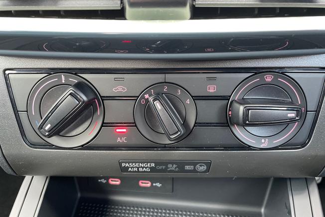 SEAT Arona Photo 29