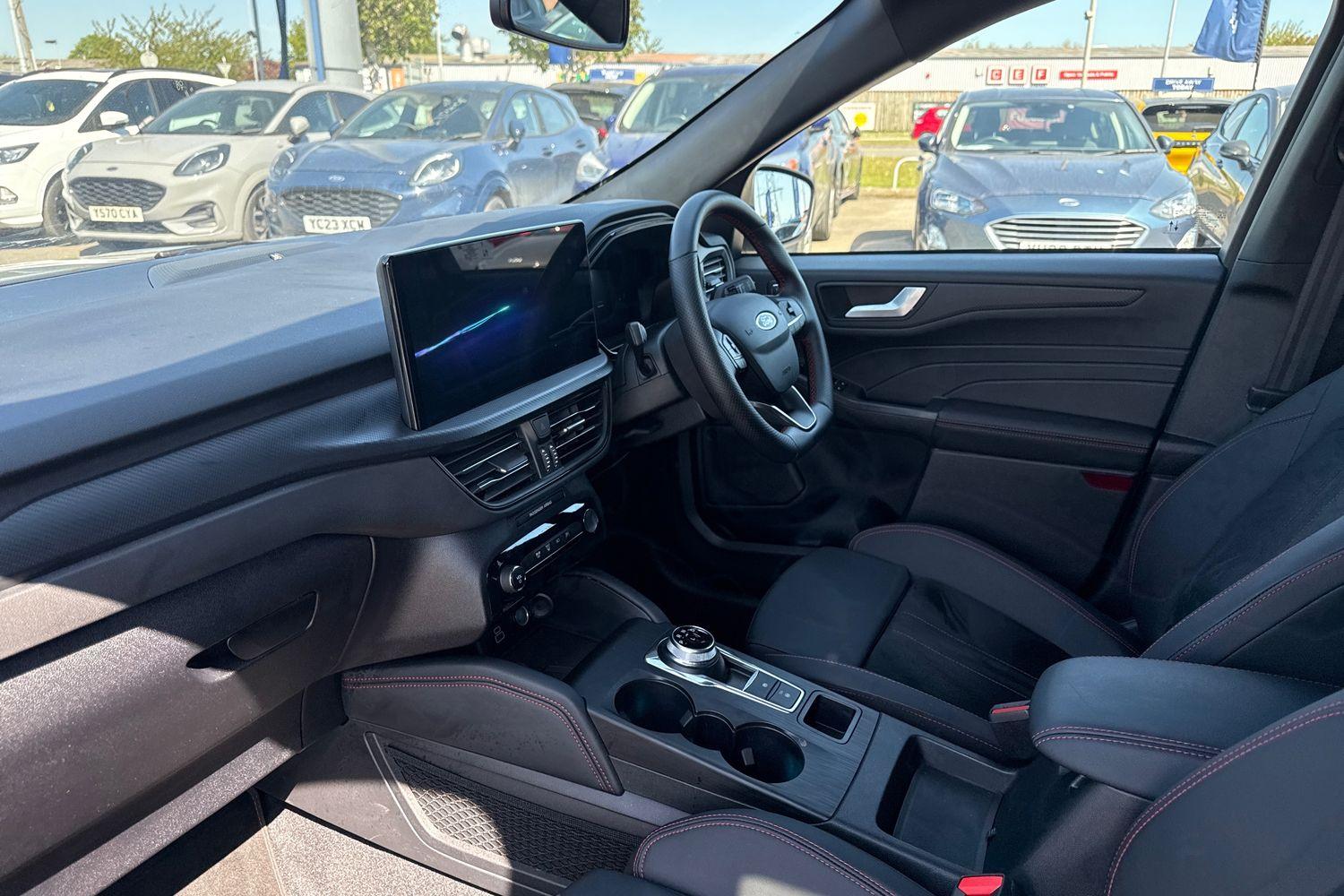 Ford KUGA Photo 17