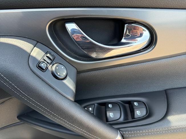 NISSAN Qashqai Photo 29