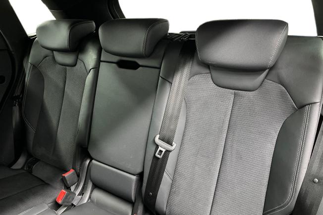 AUDI Q5 Photo 9