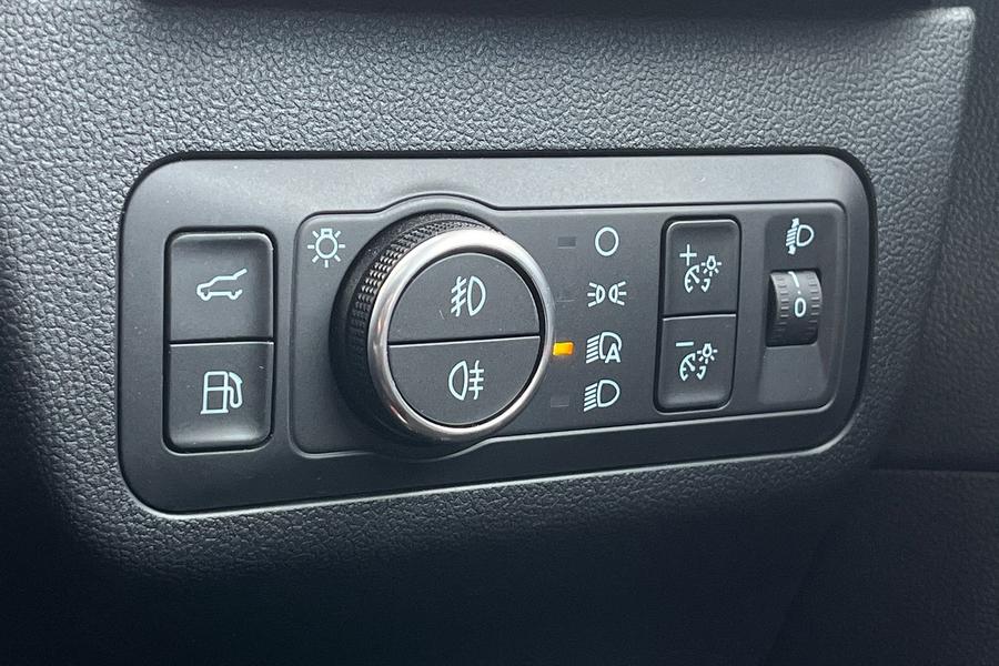 Ford Kuga Photo autoimg-20b8e8a80d97b7f35f5fbc8aa5c753e606c523f2.jpg