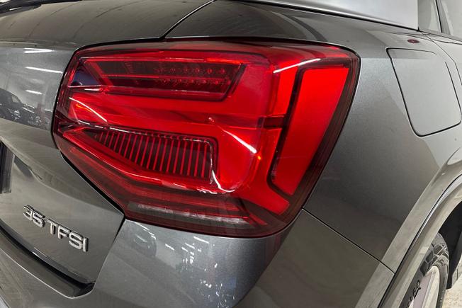 Audi Q2 Photo 18