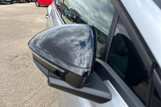 Audi Q4 Photo 27