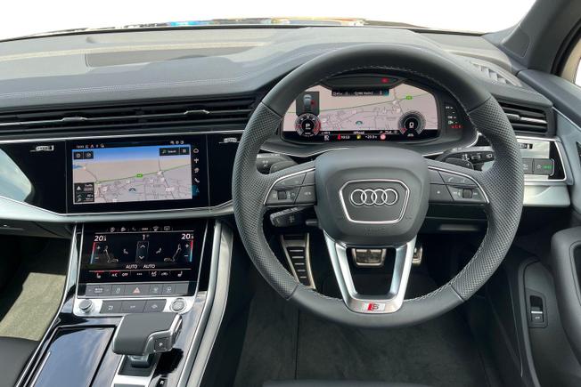 Audi Q7 Photo 11