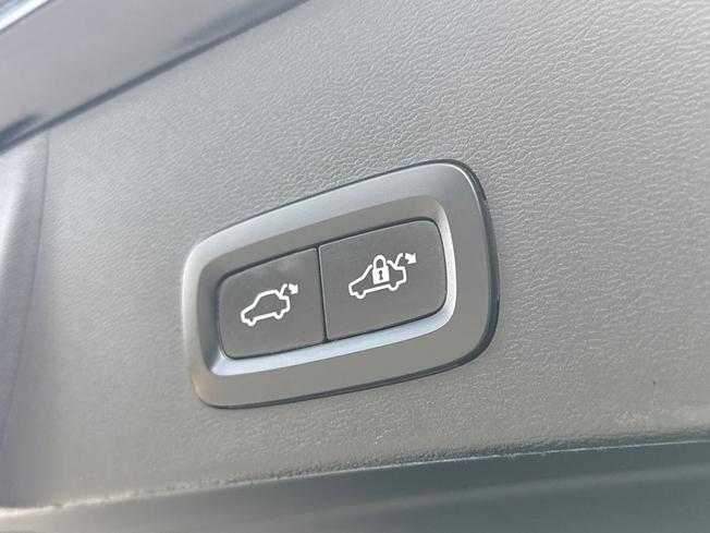 VOLVO Xc40 Photo 39