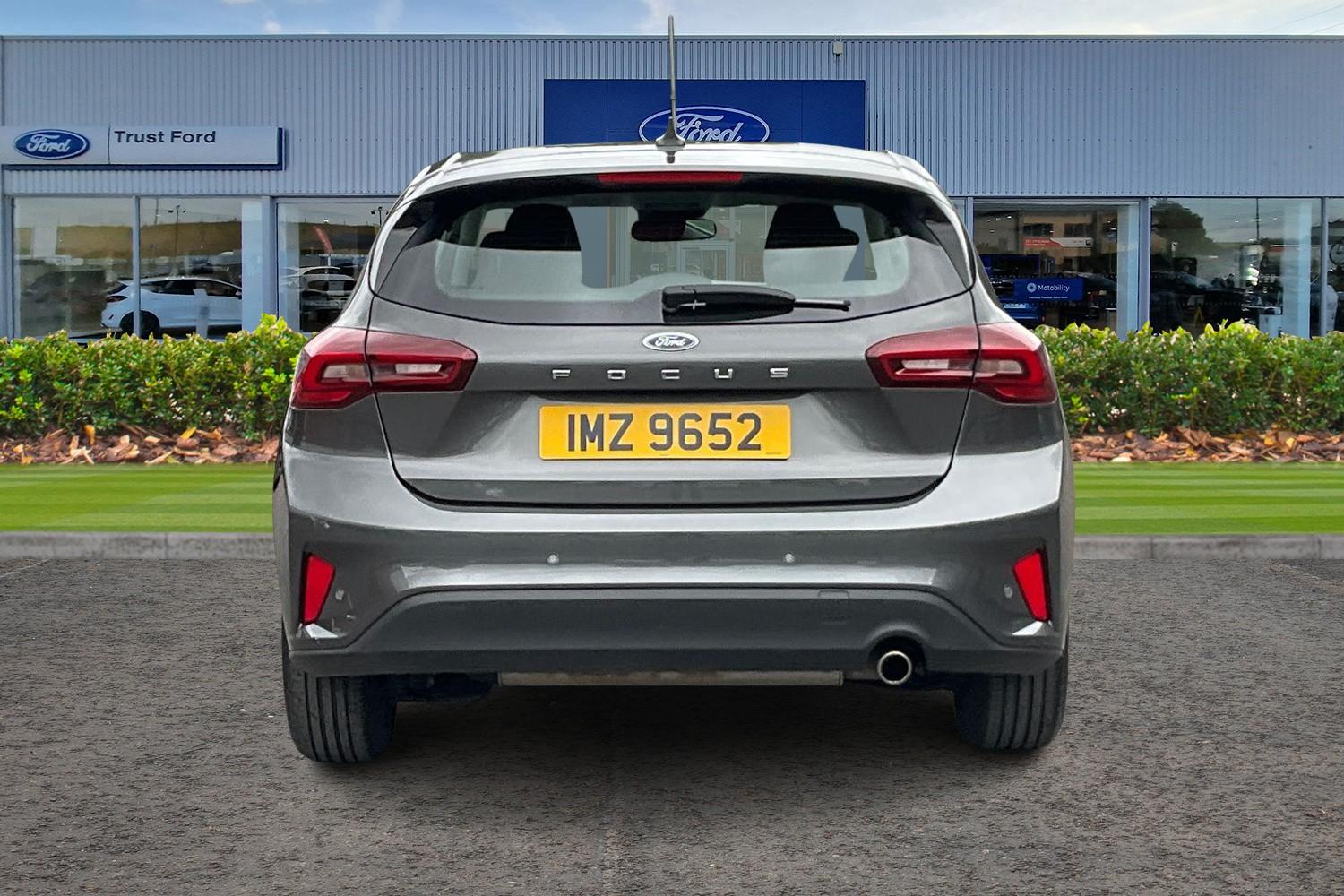 Ford Focus Photo 6