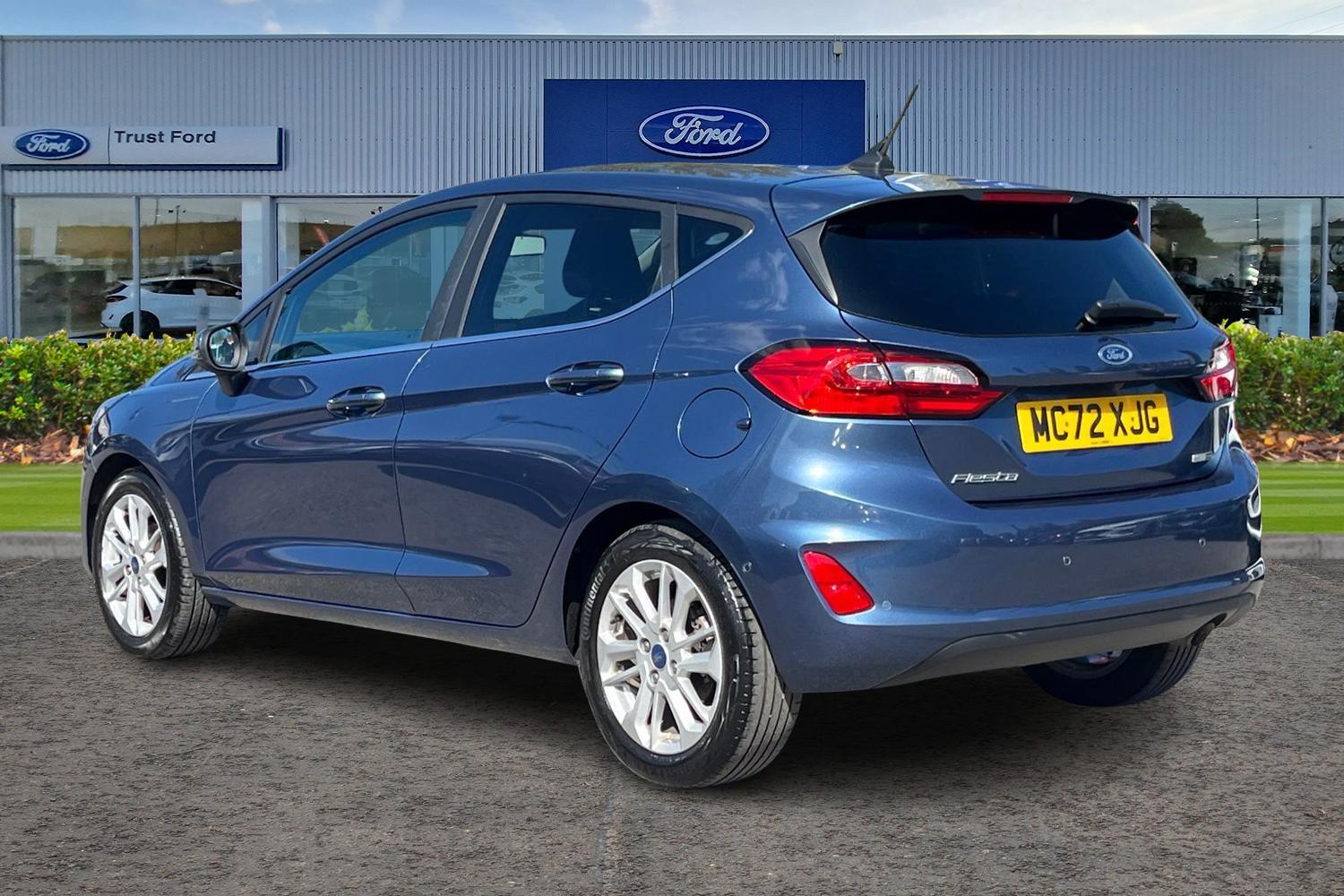 Ford FIESTA Photo 1