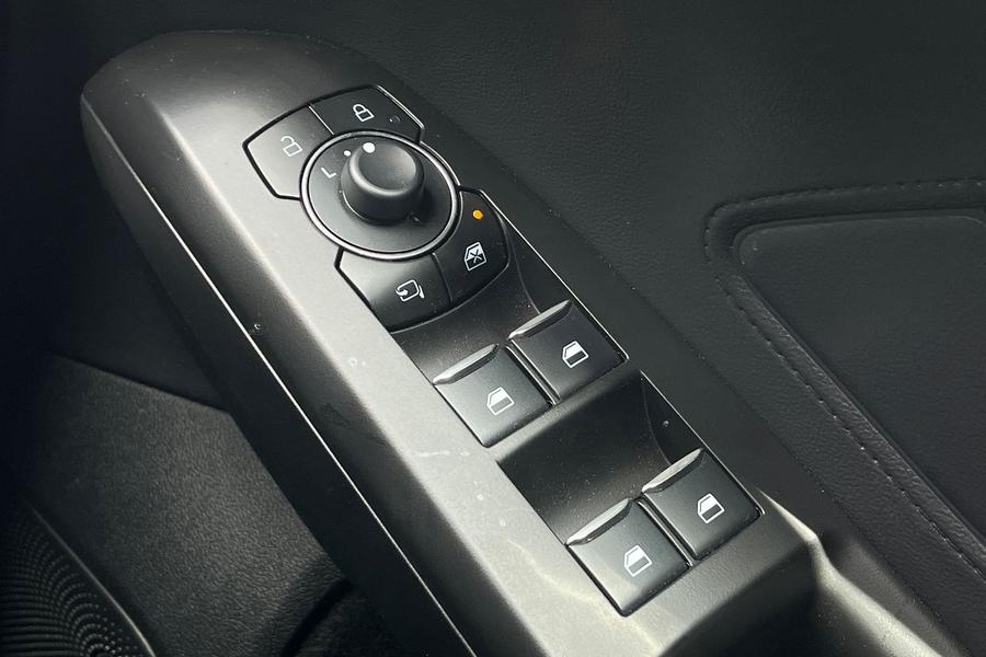 Ford Focus Photo autoimg-20c7077baac0a8b665903d7f888048ce5e5b2310.jpg