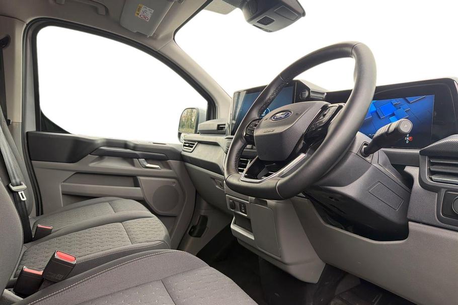 Used Ford TRANSIT CUSTOM WP25YZZ 13