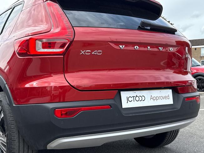 VOLVO Xc40 Photo 33