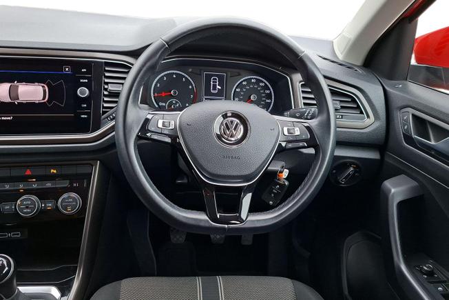 VOLKSWAGEN T-Roc Photo 11