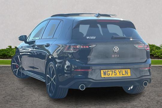Volkswagen Golf Photo autoimg-20dce0ff2e70da0de236912d0dc0d2c4a1f3d02a.jpg