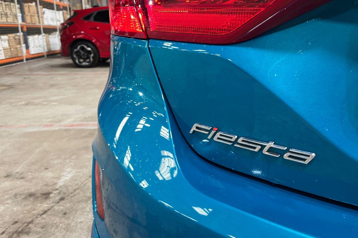 Ford FIESTA Photo 39