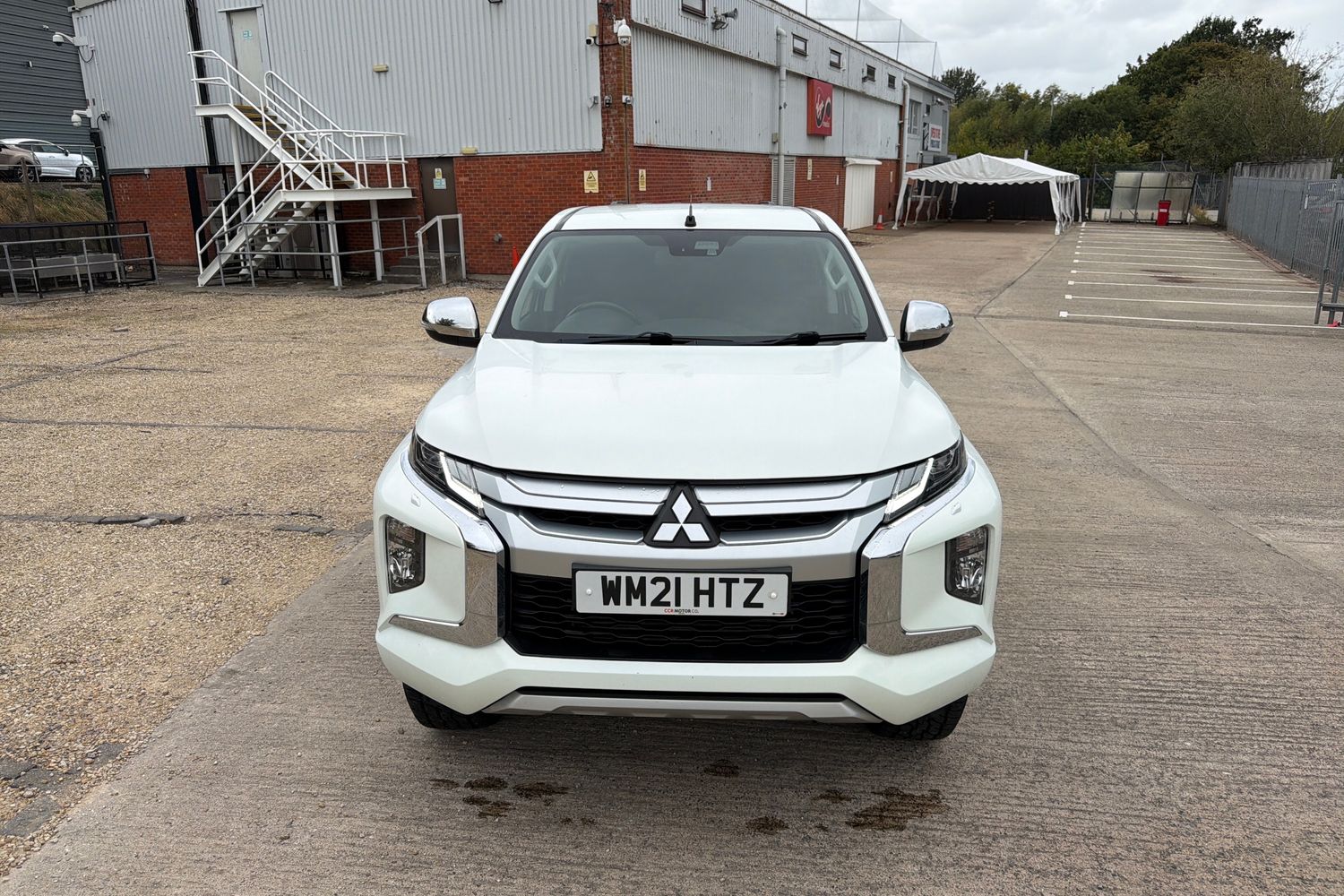 Mitsubishi L200 Photo 23