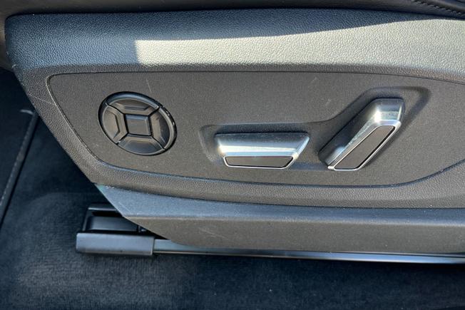 AUDI E-Tron S Photo 49