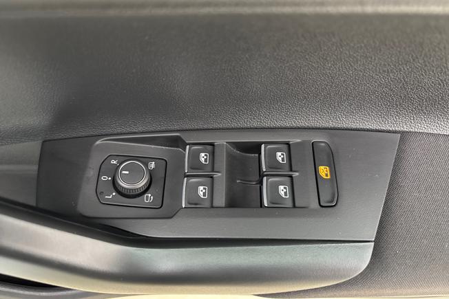 VOLKSWAGEN Polo Photo 28