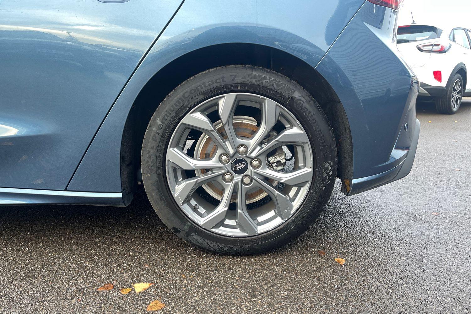 Ford FOCUS Photo 7