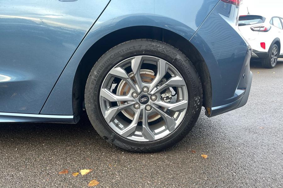 Ford FOCUS Photo autoimg-20f6c4883373db2f00875391a18f7ad87205b922.jpg