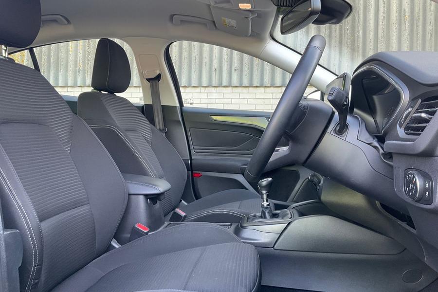 Ford Focus Photo autoimg-20f7224384b42a423bce745aeba97e8b6b03d37e.jpg