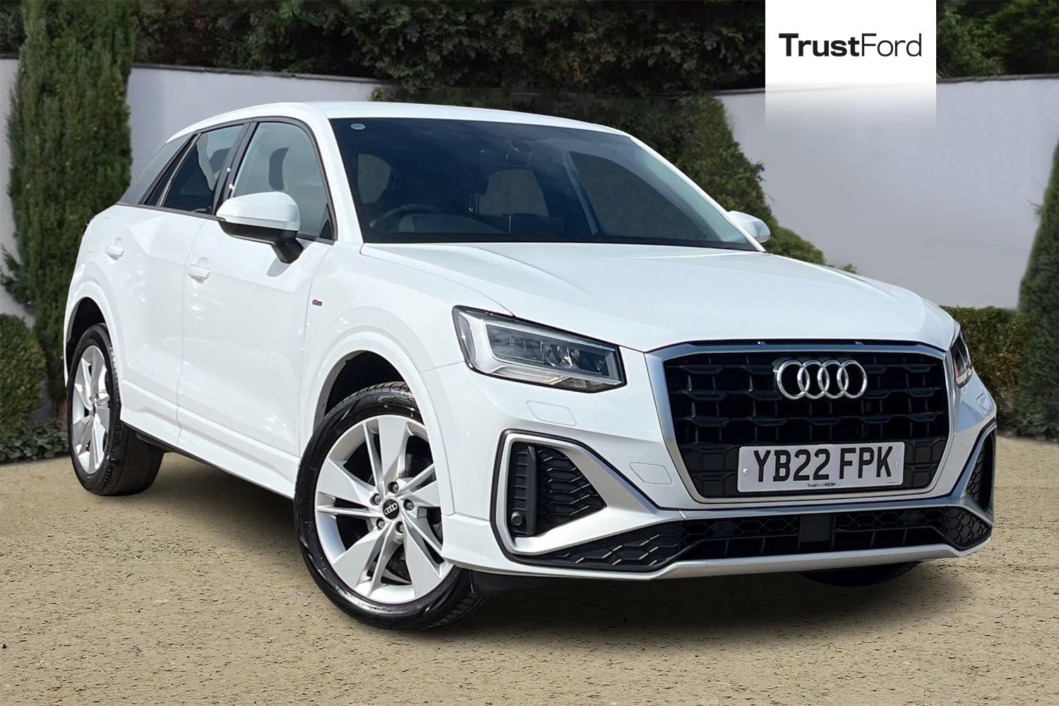 Audi Q2 Photo 0