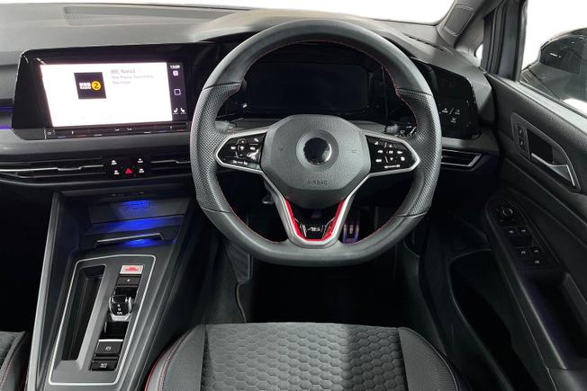 VOLKSWAGEN Golf Photo 11