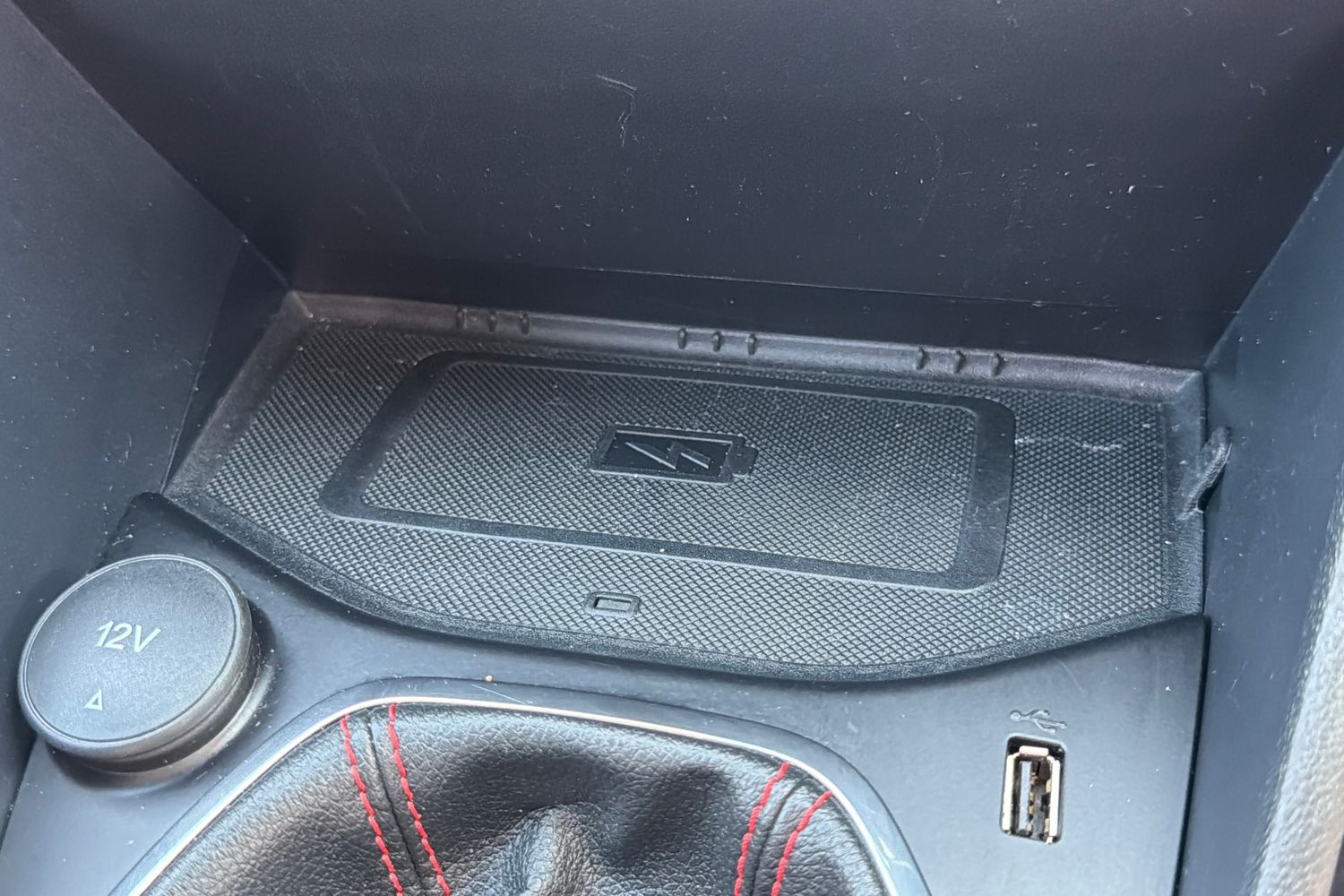 Ford FIESTA Photo 35