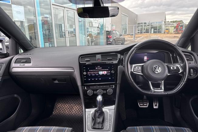 Volkswagen Golf Photo 10