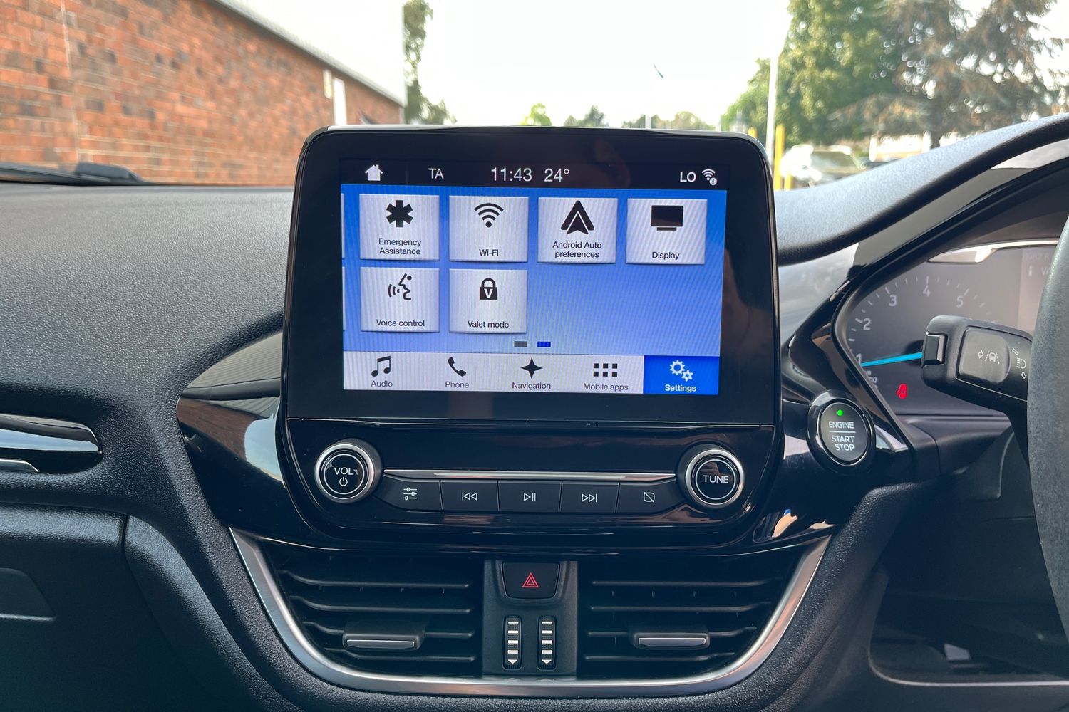 Ford Fiesta Photo 34