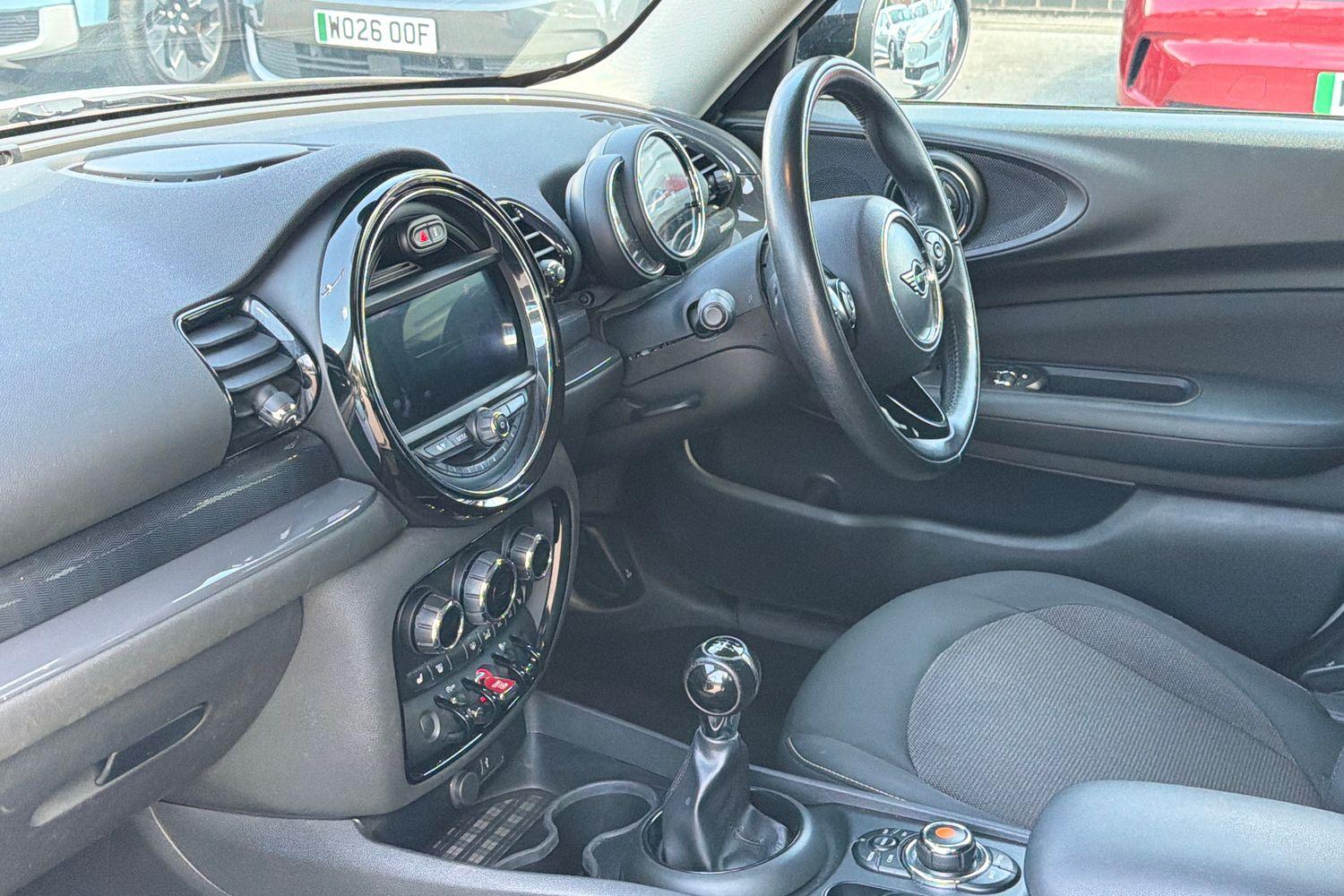 MINI CLUBMAN Photo 17