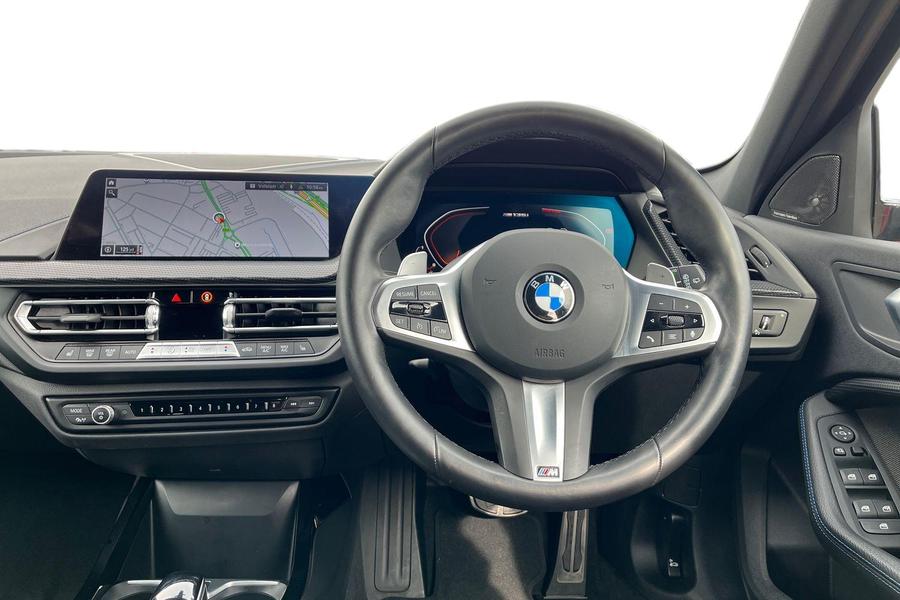 BMW 1 Series Photo autoimg-2102abacf2594ec0a86ed11a2891f26fe1671f33.jpg