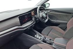ŠKODA Octavia Photo 2
