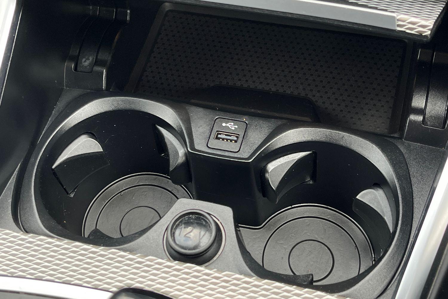 BMW 3 Series Photo 32