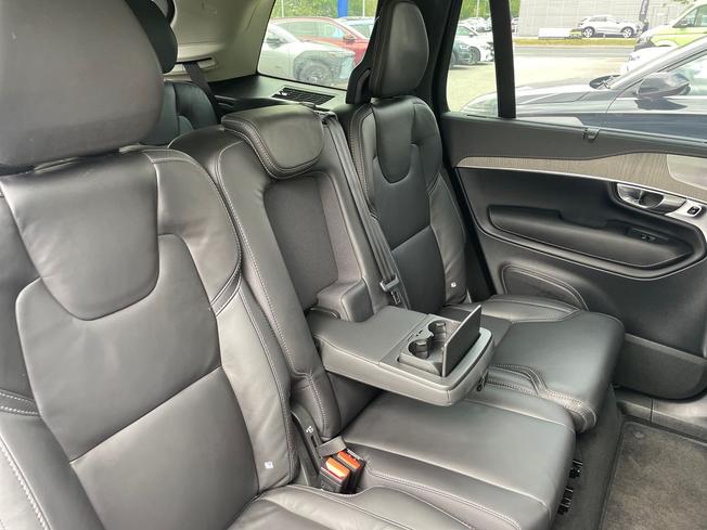 VOLVO XC90 Photo 39