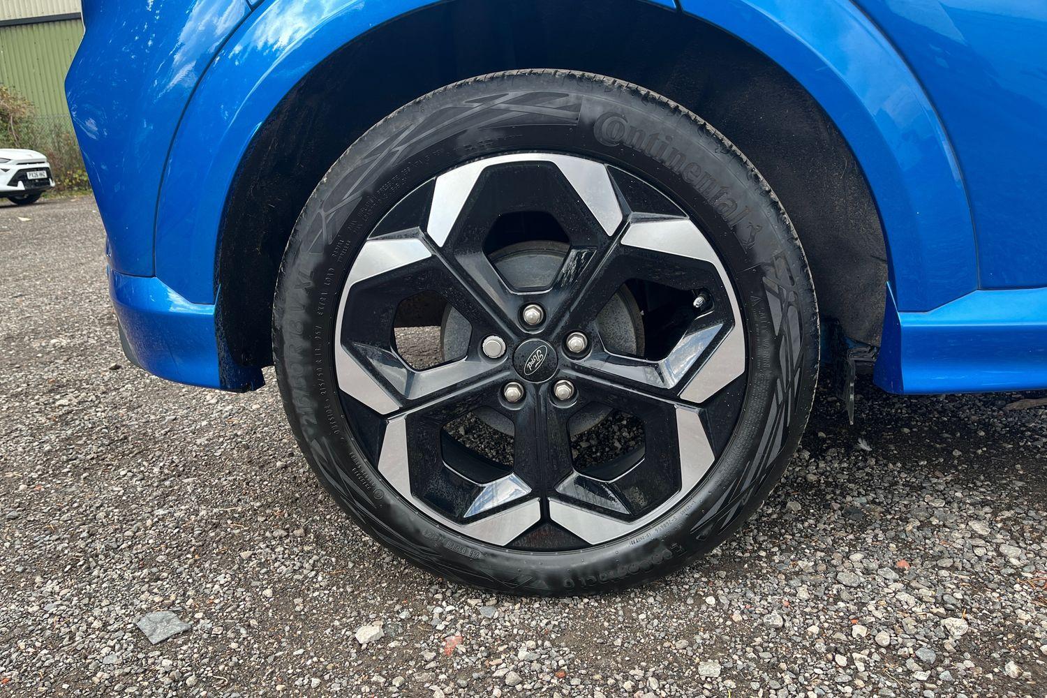 Ford PUMA Photo 7