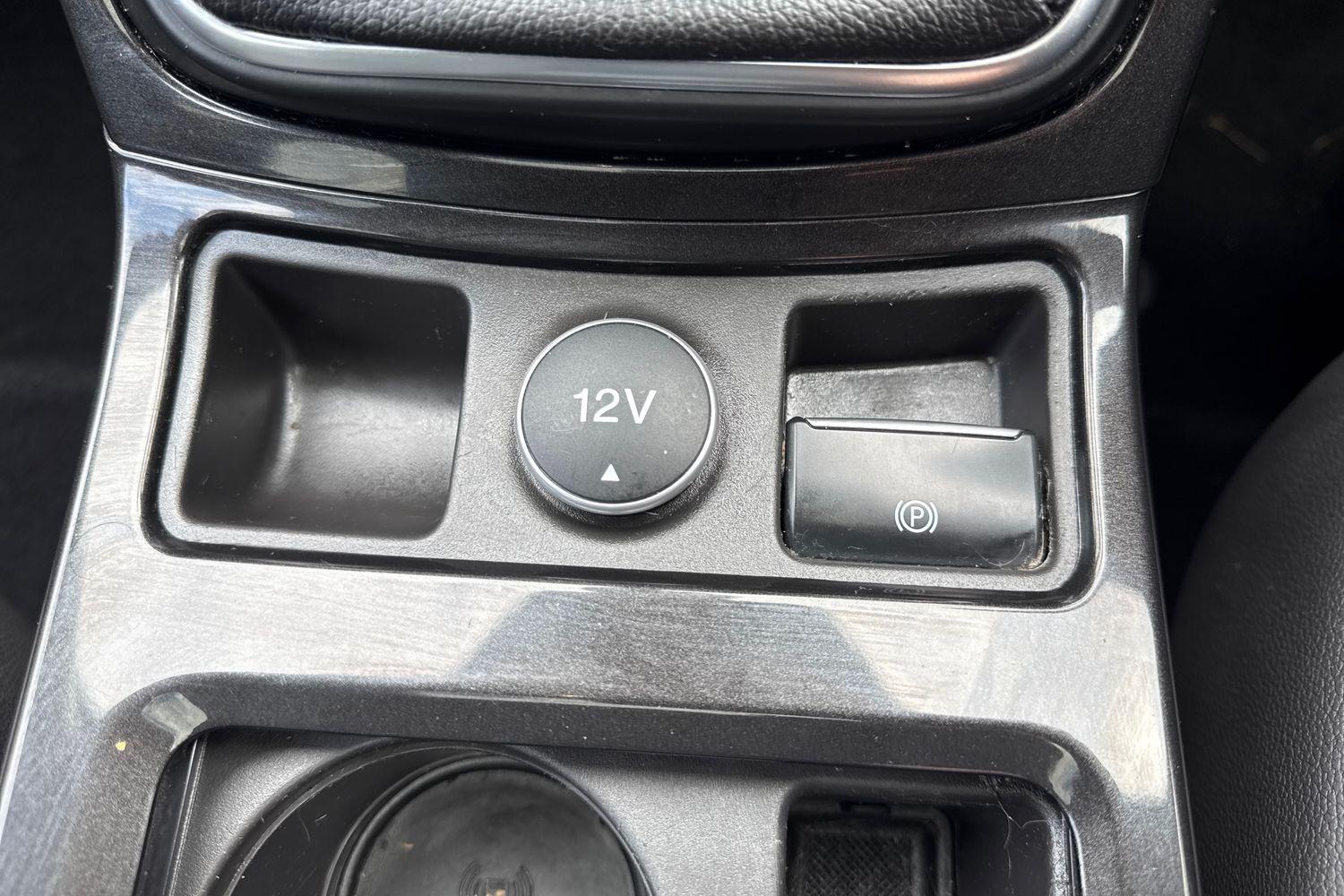 Ford KUGA Photo 34
