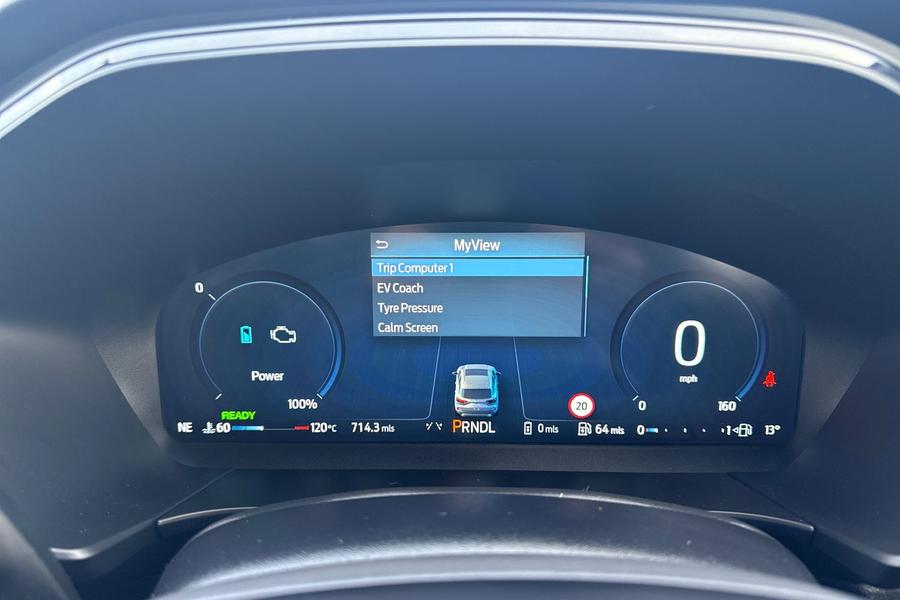 Ford KUGA Photo autoimg-210e7f9911bc9f7529fd1fe5e9cb41c7e96da0a5.jpg