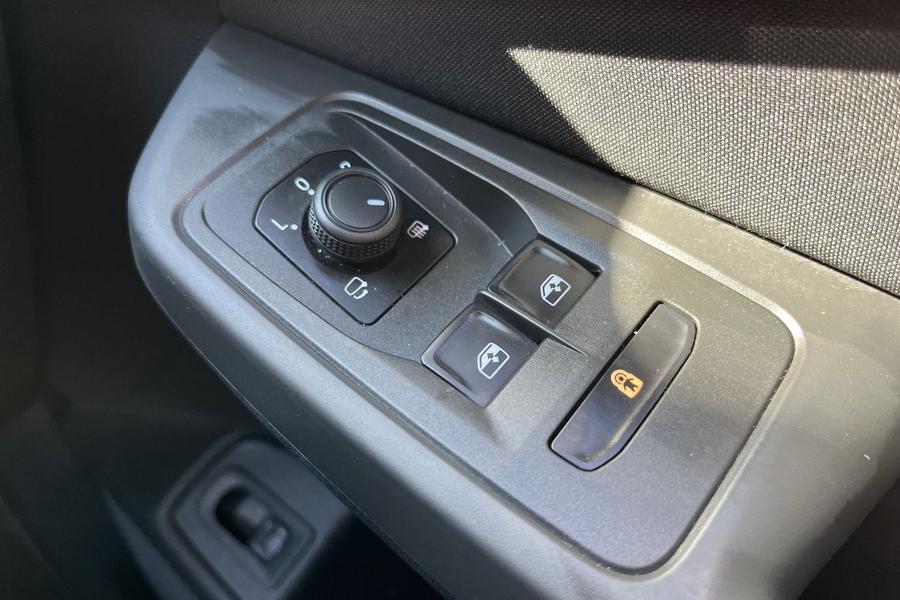 Ford Tourneo Connect Photo autoimg-210e807ca87aca4ba25faa8b6b244d387d81589b.jpg