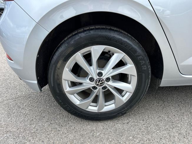 VOLKSWAGEN Polo Photo 28